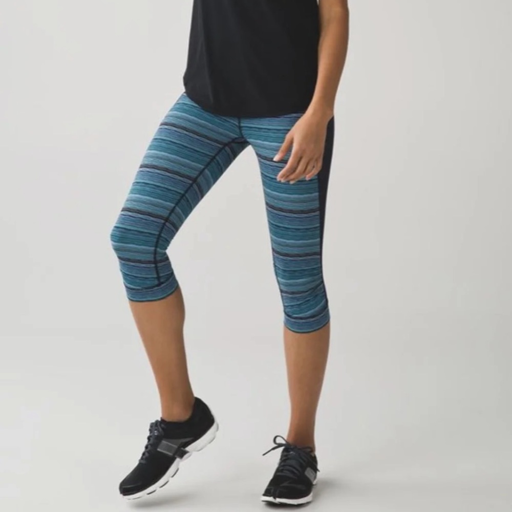 Lululemon Stop at Nothing Crop blue space dye pants